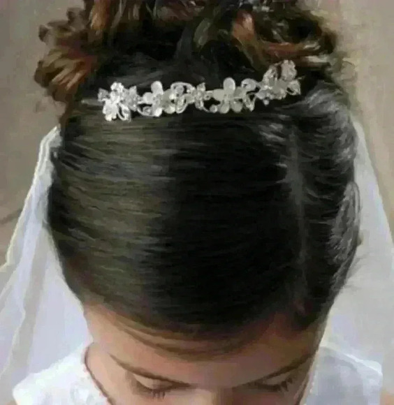 Tiara - Picture 5 of 6